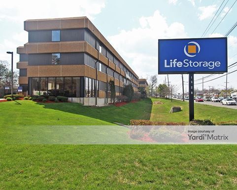 Source URL: https://cdnsc.rentcafe.com/dmslivecafe/3/1075277/1075277-1-2.jpg?width=-1&height=385&quality=80