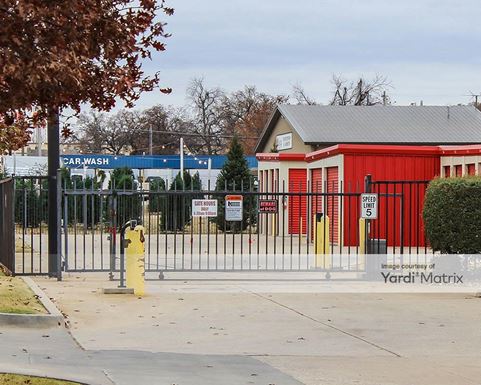 Source URL: https://cdnsc.rentcafe.com/dmslivecafe/3/1075288/1075288-1-6.jpg?width=-1&height=385&quality=80