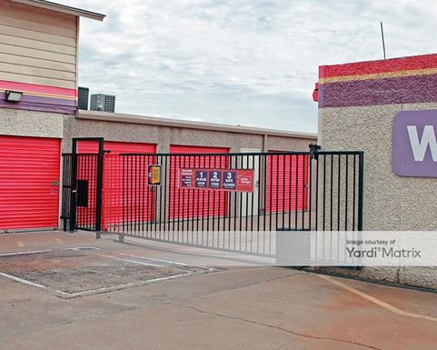 Source URL: https://cdnsc.rentcafe.com/dmslivecafe/3/1075294/1075294-1-2.jpg?width=-1&height=385&quality=80