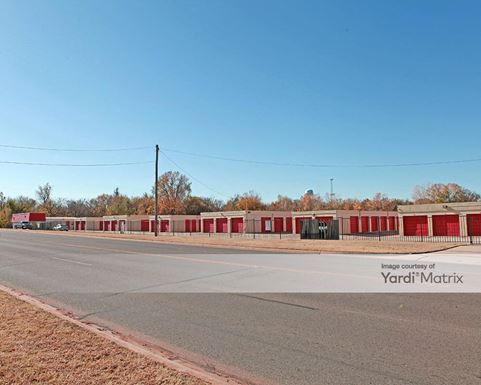 Source URL: https://cdnsc.rentcafe.com/dmslivecafe/3/1075296/1075296-1-4.jpg?width=-1&height=385&quality=80