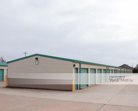 Source URL: https://cdnsc.rentcafe.com/dmslivecafe/3/1075302/1075302-1-5.jpg?width=-1&height=385&quality=80