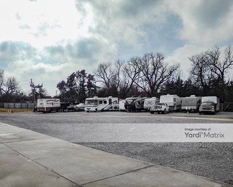 Source URL: https://cdnsc.rentcafe.com/dmslivecafe/3/1075320/1075320-1-4.jpg?width=-1&height=385&quality=80