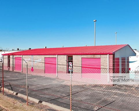 Source URL: https://cdnsc.rentcafe.com/dmslivecafe/3/1075329/1075329-1-2.jpg?width=-1&height=385&quality=80