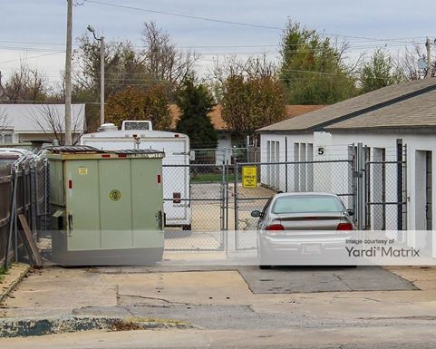 Source URL: https://cdnsc.rentcafe.com/dmslivecafe/3/1075337/1075337-1-5.jpg?width=-1&height=385&quality=80