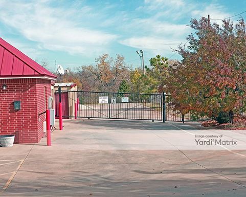 Source URL: https://cdnsc.rentcafe.com/dmslivecafe/3/1075346/1075346-1-2.jpg?width=-1&height=385&quality=80