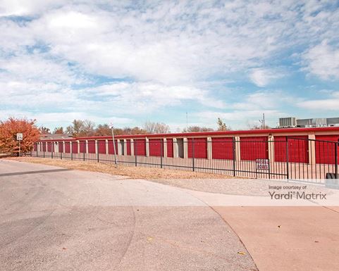 Source URL: https://cdnsc.rentcafe.com/dmslivecafe/3/1075346/1075346-1-5.jpg?width=-1&height=385&quality=80