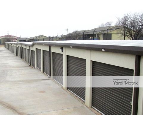 Source URL: https://cdnsc.rentcafe.com/dmslivecafe/3/1075355/1075355-1-3.jpg?width=-1&height=385&quality=80