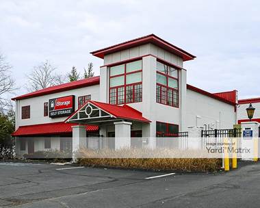 Storage Units for Rent available at 4725 Madison Road, Cincinnati, OH 45227