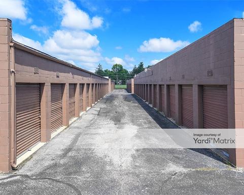 Source URL: https://cdnsc.rentcafe.com/dmslivecafe/3/1075372/1075372-1-3.jpg?width=-1&height=385&quality=80