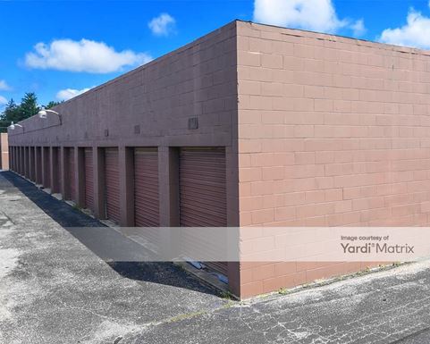 Source URL: https://cdnsc.rentcafe.com/dmslivecafe/3/1075372/1075372-1-4.jpg?width=-1&height=385&quality=80