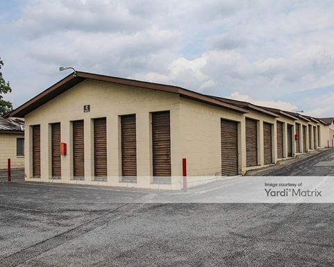 Source URL: https://cdnsc.rentcafe.com/dmslivecafe/3/1075381/1075381-1-5.jpg?width=-1&height=385&quality=80