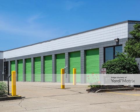 Source URL: https://cdnsc.rentcafe.com/dmslivecafe/3/1075390/1075390-1-4.jpg?width=-1&height=385&quality=80