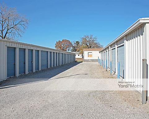 Source URL: https://cdnsc.rentcafe.com/dmslivecafe/3/1075409/1075409-1-5.jpg?width=-1&height=385&quality=80