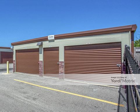 Source URL: https://cdnsc.rentcafe.com/dmslivecafe/3/1075422/1075422-1-5.jpg?width=-1&height=385&quality=80