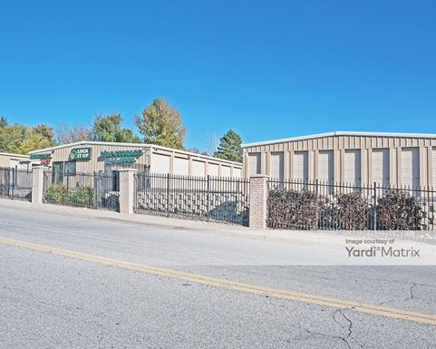 Source URL: https://cdnsc.rentcafe.com/dmslivecafe/3/1075433/1075433-1-2.jpg?width=-1&height=385&quality=80