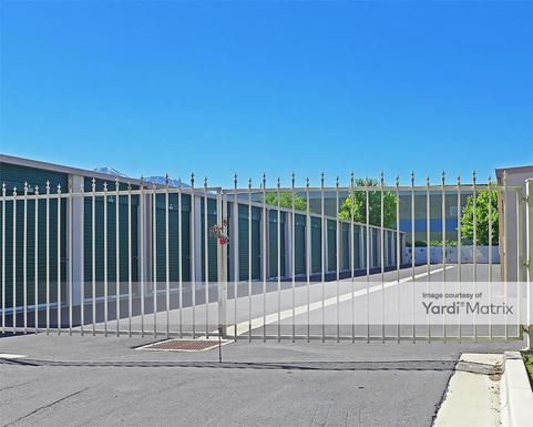 Source URL: https://cdnsc.rentcafe.com/dmslivecafe/3/1075462/1075462-1-5.jpg?width=-1&height=385&quality=80