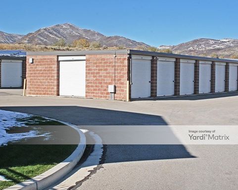 Source URL: https://cdnsc.rentcafe.com/dmslivecafe/3/1075467/1075467-1-3.jpg?width=-1&height=385&quality=80