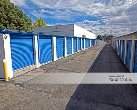 Source URL: https://cdnsc.rentcafe.com/dmslivecafe/3/1075481/1075481-1-4.jpg?width=-1&height=385&quality=80