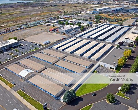 Source URL: https://cdnsc.rentcafe.com/dmslivecafe/3/1075481/1075481-1-6.jpg?width=-1&height=385&quality=80