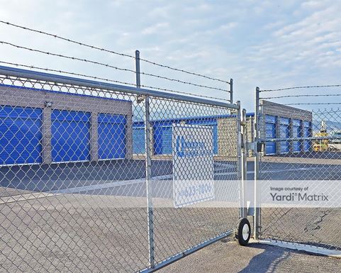 Source URL: https://cdnsc.rentcafe.com/dmslivecafe/3/1075491/1075491-1-3.jpg?width=-1&height=385&quality=80