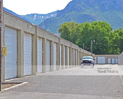 Source URL: https://cdnsc.rentcafe.com/dmslivecafe/3/1075494/1075494-1-4.jpg?width=-1&height=385&quality=80