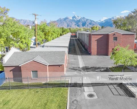 Source URL: https://cdnsc.rentcafe.com/dmslivecafe/3/1075513/1075513-1-6.jpg?width=-1&height=385&quality=80