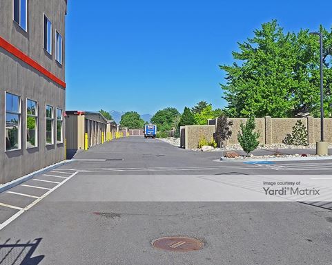 Source URL: https://cdnsc.rentcafe.com/dmslivecafe/3/1075516/1075516-1-3.jpg?width=-1&height=385&quality=80