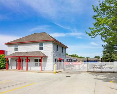 Storage Units for Rent available at 41250 Garfield Road, Clinton Township, MI 48038