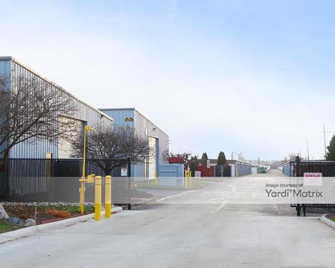 Source URL: https://cdnsc.rentcafe.com/dmslivecafe/3/1075560/1075560-1-3.jpg?width=-1&height=385&quality=80