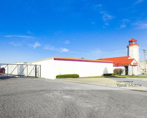 Source URL: https://cdnsc.rentcafe.com/dmslivecafe/3/1075583/1075583-1-3.jpg?width=-1&height=385&quality=80