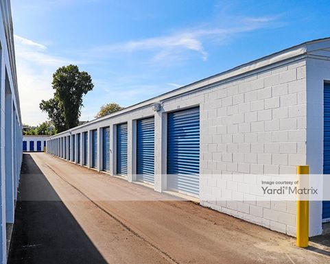 Source URL: https://cdnsc.rentcafe.com/dmslivecafe/3/1075585/1075585-1-3.jpg?width=-1&height=385&quality=80