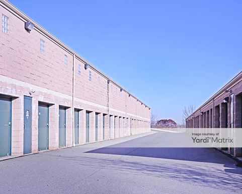 Source URL: https://cdnsc.rentcafe.com/dmslivecafe/3/1075649/1075649-1-3.jpg?width=-1&height=385&quality=80