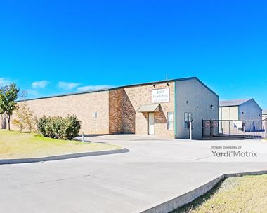 Storage Units for Rent available at 10701 NW 23rd Street, Yukon, OK 73099