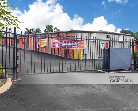 Source URL: https://cdnsc.rentcafe.com/dmslivecafe/3/1075707/1075707-1-2.jpg?width=-1&height=385&quality=80