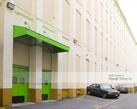 Source URL: https://cdnsc.rentcafe.com/dmslivecafe/3/1075752/1075752-1-3.jpg?width=-1&height=385&quality=80