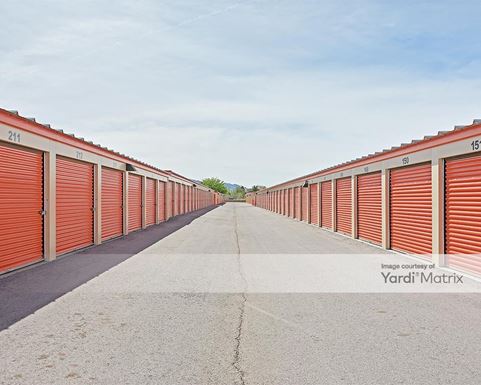 Source URL: https://cdnsc.rentcafe.com/dmslivecafe/3/1075795/1075795-1-4.jpg?width=-1&height=385&quality=80