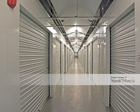 Source URL: https://cdnsc.rentcafe.com/dmslivecafe/3/1075844/1075844-1-5.jpg?width=-1&height=385&quality=80