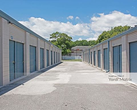 Source URL: https://cdnsc.rentcafe.com/dmslivecafe/3/1075857/1075857-1-3.jpg?width=-1&height=385&quality=80