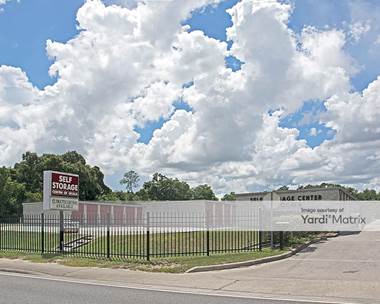 Storage Units for Rent available at 1300 SW 27th Avenue, Ocala, FL 34479