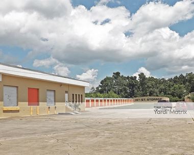 Storage Units for Rent available at 2727 NE 14th Street, Ocala, FL 34470