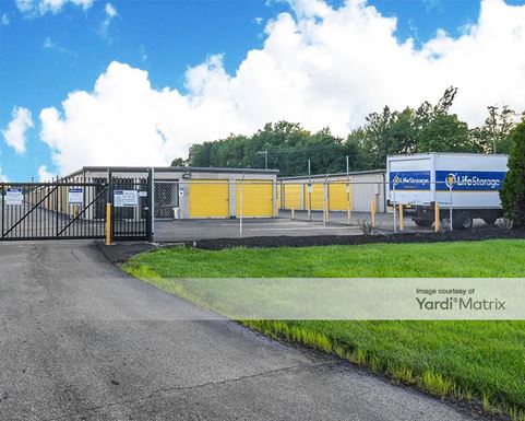 Source URL: https://cdnsc.rentcafe.com/dmslivecafe/3/1075882/1075882-1-3.jpg?width=-1&height=385&quality=80