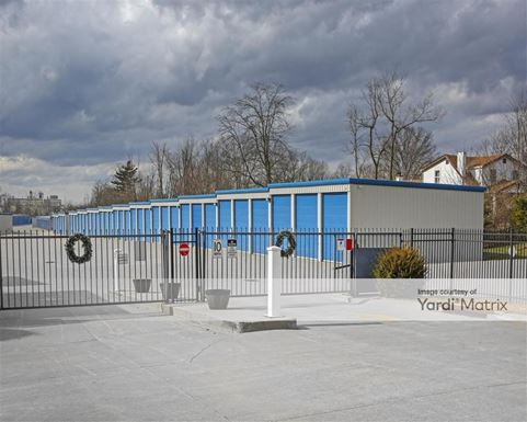 Source URL: https://cdnsc.rentcafe.com/dmslivecafe/3/1075903/1075903-1-5.jpg?width=-1&height=385&quality=80