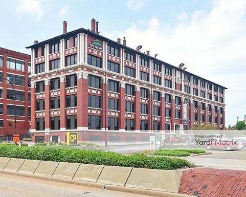 Source URL: https://cdnsc.rentcafe.com/dmslivecafe/3/1075917/1075917-1-2.jpg?width=-1&height=385&quality=80