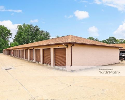 Source URL: https://cdnsc.rentcafe.com/dmslivecafe/3/1075932/1075932-1-4.jpg?width=-1&height=385&quality=80