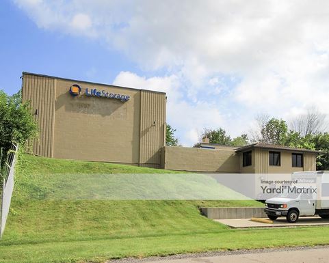 Source URL: https://cdnsc.rentcafe.com/dmslivecafe/3/1075952/1075952-1-4.jpg?width=-1&height=385&quality=80