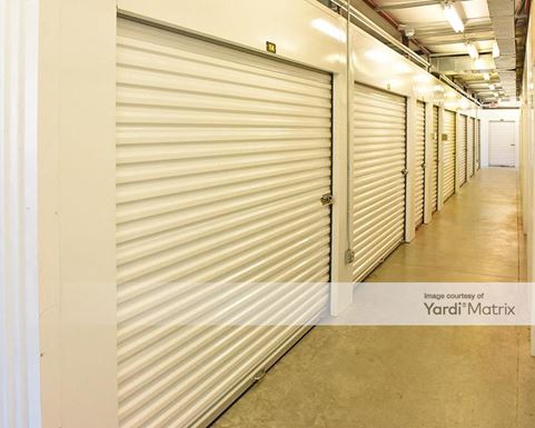 Source URL: https://cdnsc.rentcafe.com/dmslivecafe/3/1075953/1075953-1-6.jpg?width=-1&height=385&quality=80