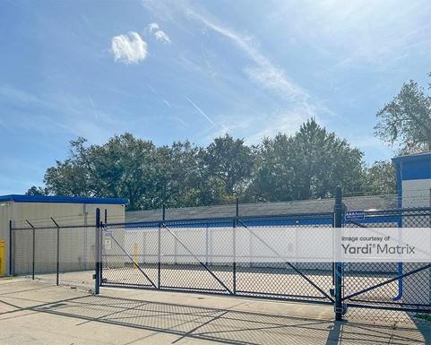 Source URL: https://cdnsc.rentcafe.com/dmslivecafe/3/1075971/1075971-1-2.jpg?width=-1&height=385&quality=80