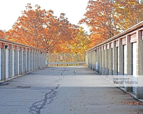 Source URL: https://cdnsc.rentcafe.com/dmslivecafe/3/1075974/1075974-1-3.jpg?width=-1&height=385&quality=80