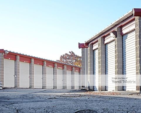 Source URL: https://cdnsc.rentcafe.com/dmslivecafe/3/1075974/1075974-1-4.jpg?width=-1&height=385&quality=80