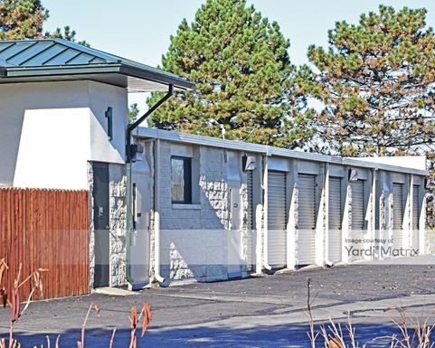 Source URL: https://cdnsc.rentcafe.com/dmslivecafe/3/1075980/1075980-1-2.jpg?width=-1&height=385&quality=80